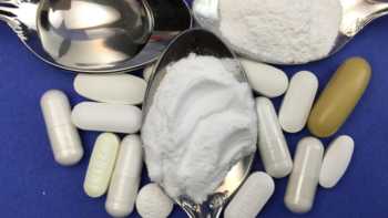 Choosing the Best Magnesium Supplement -- Magnesium capsules, powders and liquids