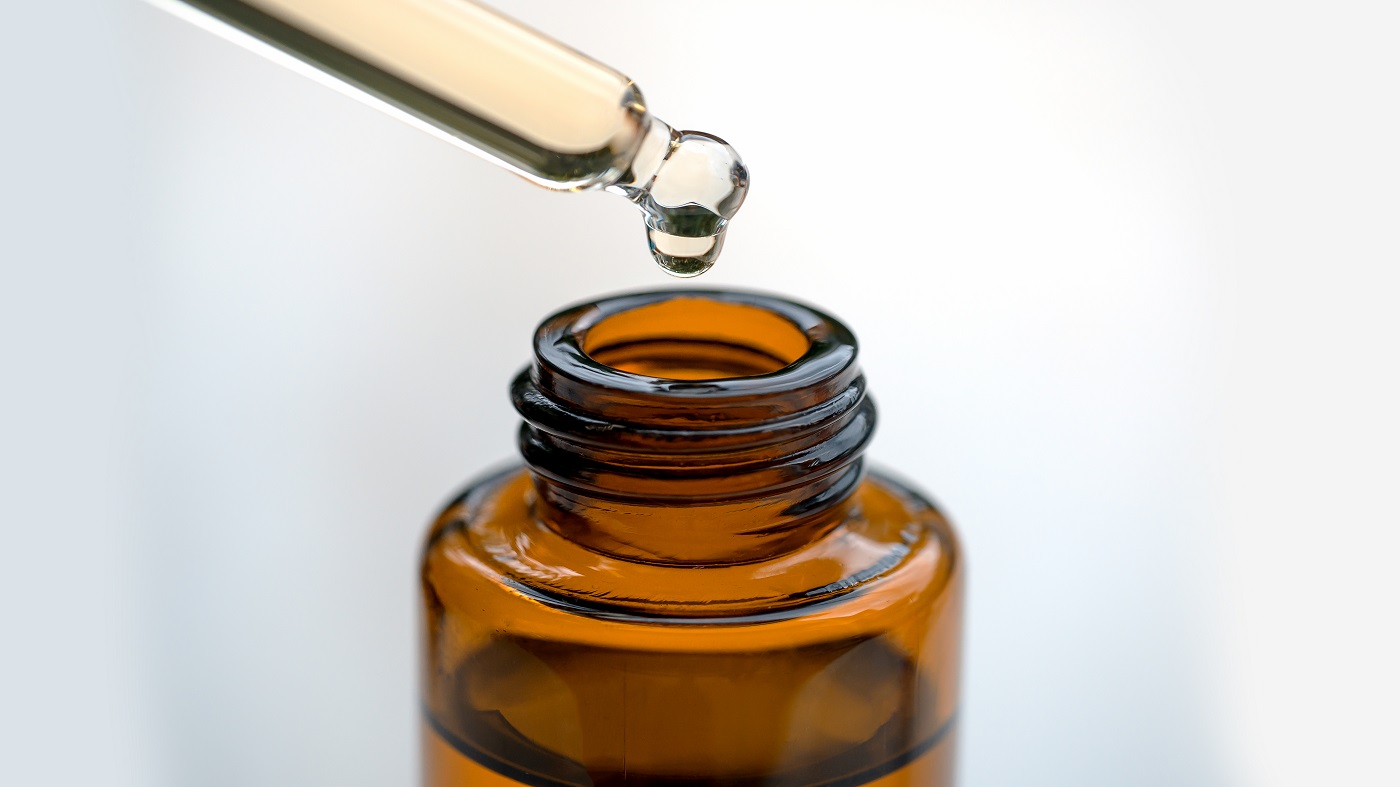 Castor Oil for Cataracts? -- bottle of castor oil and dropper