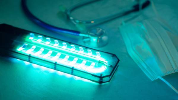 UV Light to Kill Coronavirus (COVID-10)? -- UV Light, Medical Mask and Stethoscope